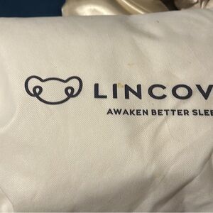 Cove White Mattress Cover